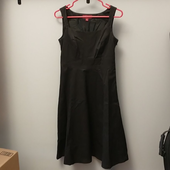 Black A-line dress - Picture 1 of 3